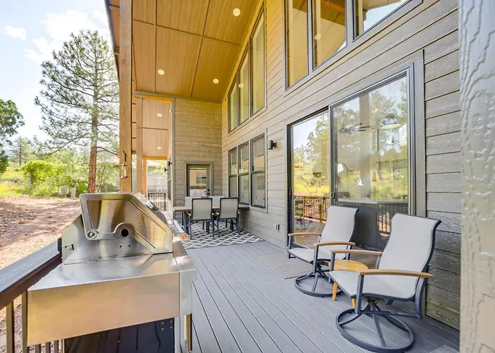 Holiday home Luxe W/ Tonto National Forest Access!